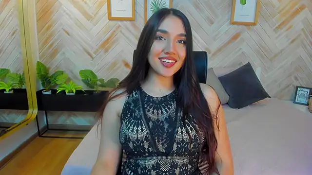 Snapshot of AniiRose chatting on January 25, 2:26 am AniiRose online show from January 25, 2:26 am
