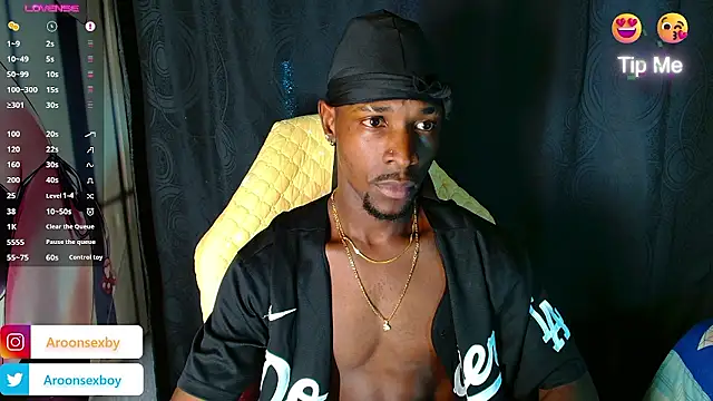 Aroonpapisex online show from January 8, 8:00 pm