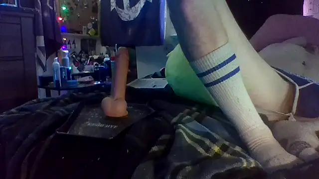 Snapshot of ATwinkie chatting on January 10, 4:51 pm ATwinkie online show from January 10, 4:51 pm