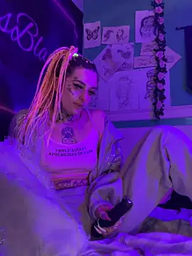 BlazyKitsune- online show from April 21, 6:55 pm