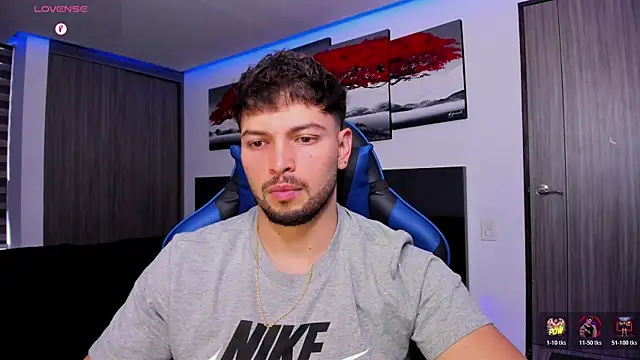 nick klaus online show from April 7, 10:09 pm