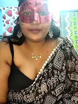 Snapshot of RomeoJuliet345 chatting on January 12, 5:22 pm RomeoJuliet345 online show from January 12, 5:22 pm