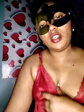 Snapshot of RomeoJuliet345 chatting on January 24, 10:51 pm RomeoJuliet345 online show from January 24, 10:51 pm