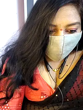 Snapshot of RomeoJuliet345 chatting on March 3, 11:38 am RomeoJuliet345 online show from March 3, 11:38 am