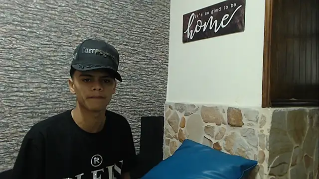 Snapshot of Billy_zander chatting on January 14, 4:40 pm Billy zander online show from January 14, 4:40 pm