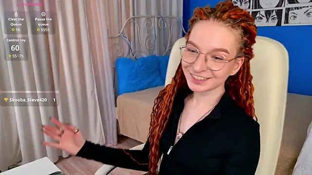 Snapshot of VioletShine chatting on April 22, 12:39 pm VioletShine online show from April 22, 12:39 pm