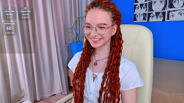 Snapshot of VioletShine chatting on May 9, 12:32 pm VioletShine online show from May 9, 12:32 pm