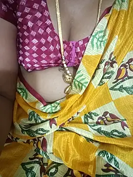 Snapshot of Telugu-mirchi chatting on May 24, 7:19 pm Telugu-mirchi online show from May 24, 7:19 pm