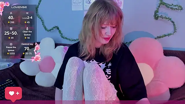 EvaStevs online show from February 15, 5:20 pm