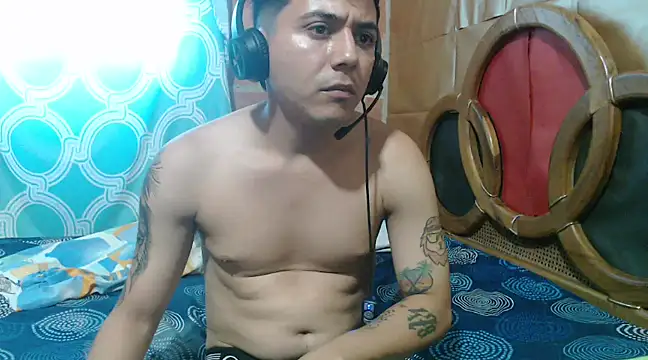 Snapshot of Horny_dirty_boy chatting on December 9, 9:37 pm Horny dirty boy online show from December 9, 9:37 pm