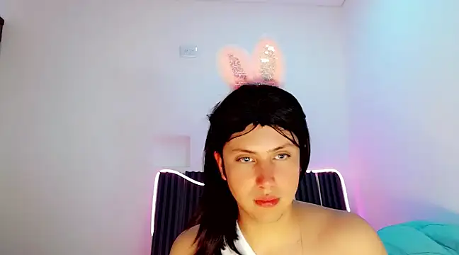 Oxana-Novikov online show from December 6, 4:36 am