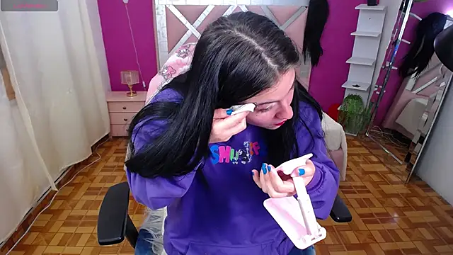 Snapshot of Kate_Laurence_ chatting on February 25, 1:41 am Kate Laurence online show from February 25, 1:41 am