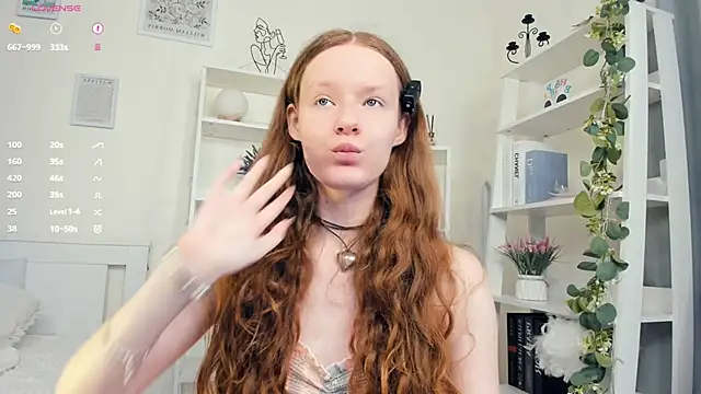 ZaraBluitt online show from April 4, 9:40 am