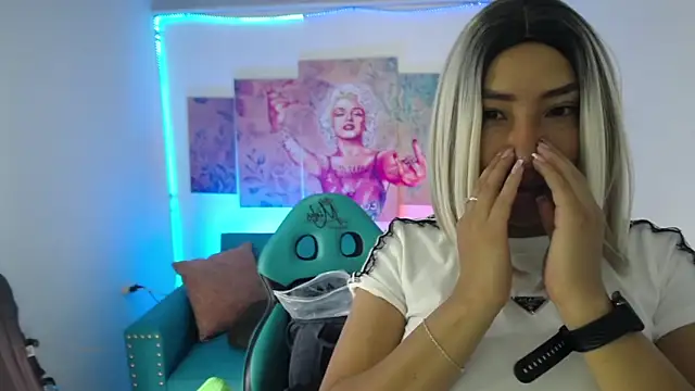 Sofi hot 4m online show from February 4, 1:39 pm