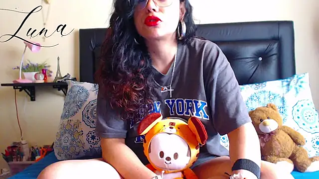 Lunavega1 online show from February 5, 4:33 pm