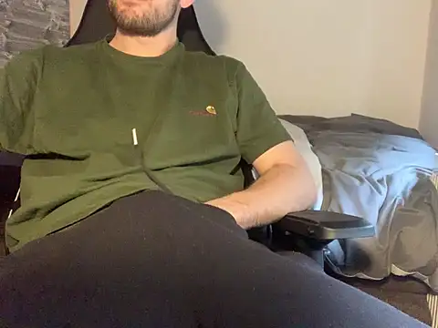 Snapshot of taallguyy_196 chatting on February 28, 1:25 pm taallguyy 196 online show from February 28, 1:25 pm