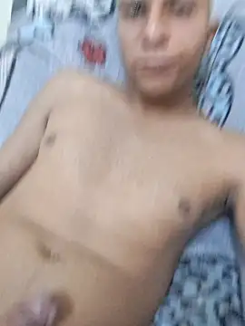 Snapshot of Nicholascomedor chatting on December 20, 1:47 am Nicholascomedor online show from December 20, 1:47 am