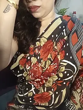 Snapshot of Sneha_gril chatting on July 15, 3:17 pm Sneha gril online show from July 15, 3:17 pm