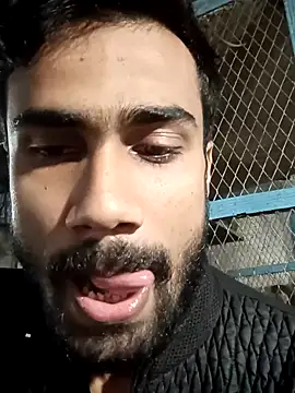 Snapshot of Skinny_Bigass_23 chatting on December 26, 1:10 pm Skinny Bigass 23 online show from December 26, 1:10 pm