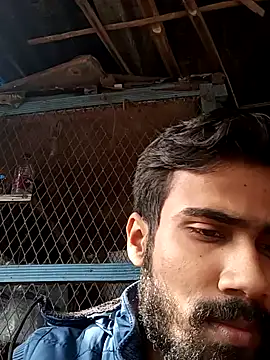 Snapshot of Skinny_Bigass_23 chatting on January 3, 6:11 am Skinny Bigass 23 online show from January 3, 6:11 am