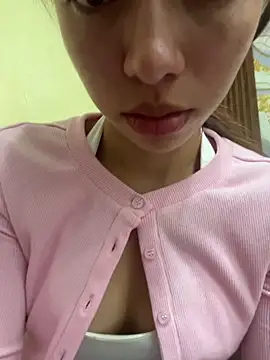 Aaliyah Salma online show from May 31, 4:25 pm