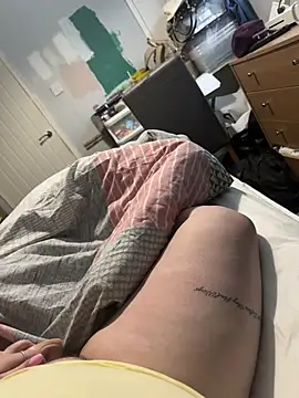 AmberTaylorXxx online show from April 3, 6:00 am