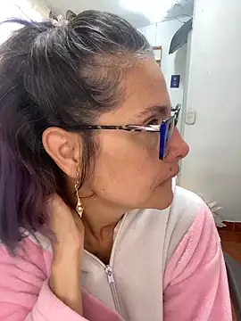 Snapshot of Goddess-Love- chatting on May 6, 11:15 am Goddess-Love- online show from May 6, 11:15 am