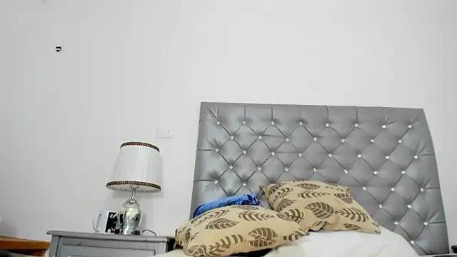 Amir mikelsen online show from January 14, 6:38 pm