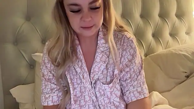 blairbella online show from October 30, 6:37 am