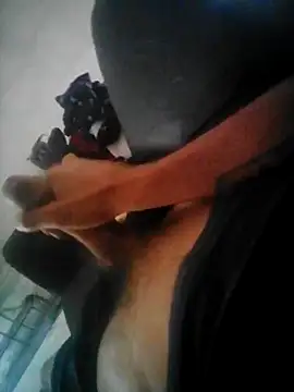 Snapshot of fuckbunny84b chatting on February 11, 3:08 pm fuckbunny84b online show from February 11, 3:08 pm