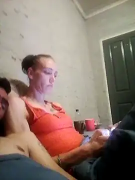 Snapshot of fuckbunny84b chatting on March 19, 8:12 am fuckbunny84b online show from March 19, 8:12 am