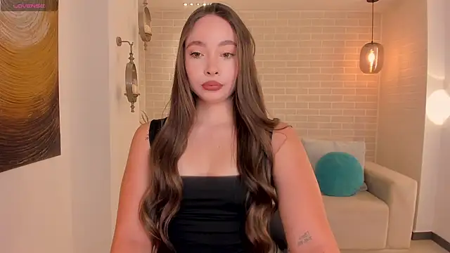 Snapshot of AlinaKravitz chatting on April 22, 5:58 pm AlinaKravitz online show from April 22, 5:58 pm