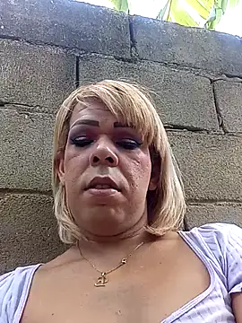 blondebitchlitle online show from April 7, 6:52 pm