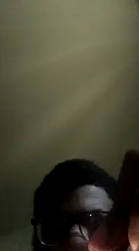 Snapshot of dvaughn3117 chatting on February 4, 7:22 pm dvaughn3117 online show from February 4, 7:22 pm