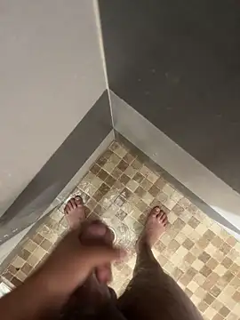 Snapshot of mylovetr1 chatting on September 14, 11:26 pm mylovetr1 online show from September 14, 11:26 pm