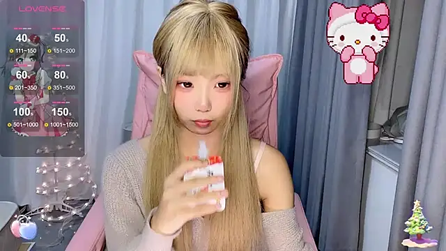 Snapshot of Z-long chatting on January 6, 2:54 pm Z-long online show from January 6, 2:54 pm