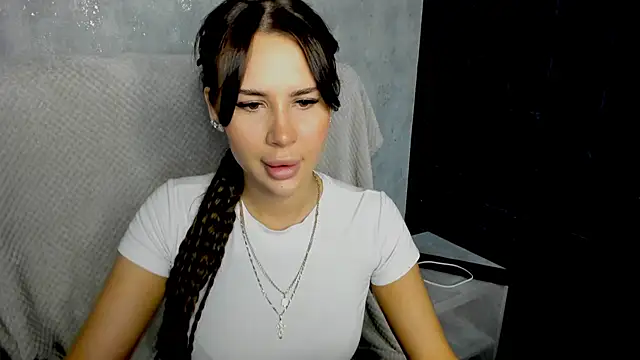 SuraMune online show from February 18, 6:04 pm