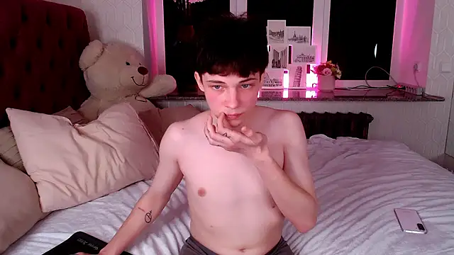 iwillfall online show from March 2, 12:02 am