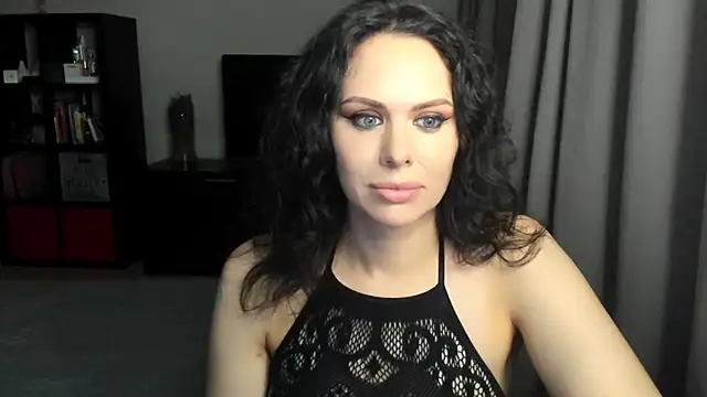 MollyCheiz online show from December 3, 11:13 pm