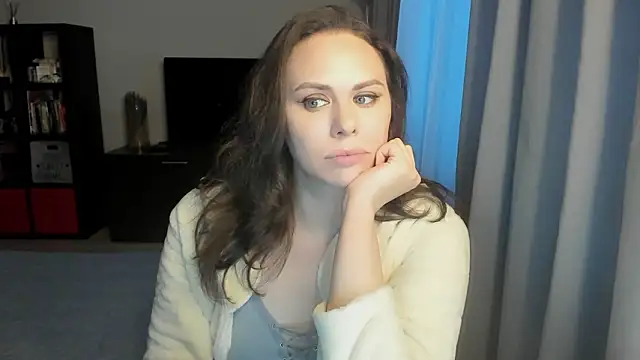 MollyCheiz online show from January 19, 1:26 pm