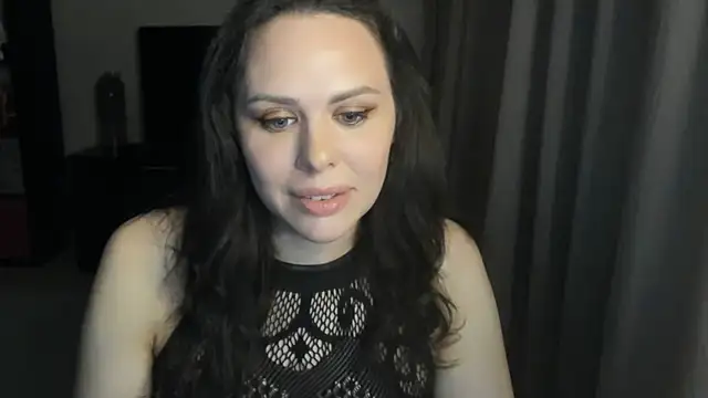 Snapshot of MollyCheiz chatting on June 25, 10:58 pm MollyCheiz online show from June 25, 10:58 pm
