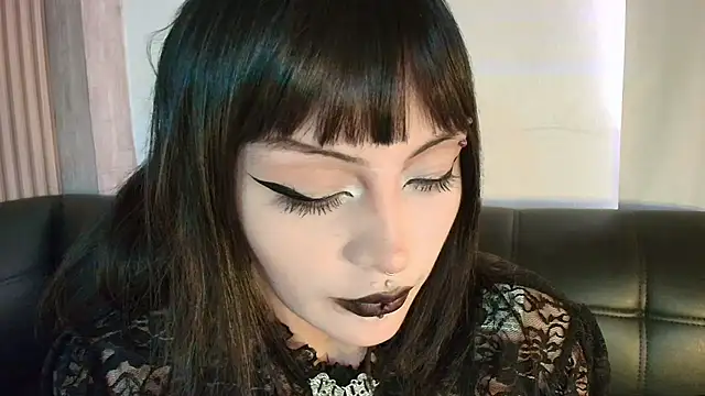 Snapshot of honney_dark chatting on May 12, 1:52 pm honney dark online show from May 12, 1:52 pm
