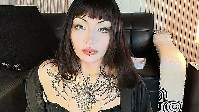 Snapshot of honney_dark chatting on May 25, 3:07 pm honney dark online show from May 25, 3:07 pm
