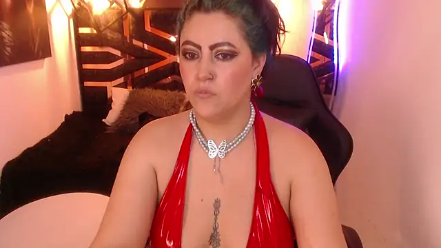 Snapshot of scarleth_blue chatting on May 26, 3:02 am scarleth blue online show from May 26, 3:02 am