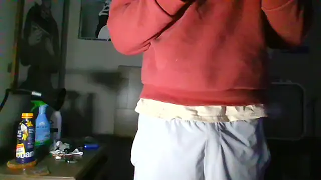 Snapshot of rickyslick123 chatting on March 29, 6:35 am rickyslick123 online show from March 29, 6:35 am