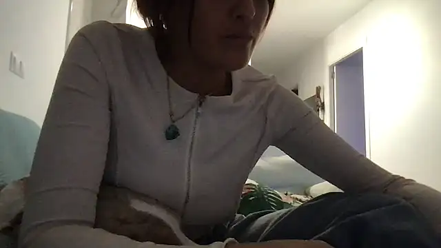 Snapshot of ScarlettMadii chatting on December 6, 3:44 pm ScarlettMadii online show from December 6, 3:44 pm