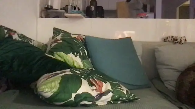 Snapshot of ScarlettMadii chatting on December 6, 11:57 pm ScarlettMadii online show from December 6, 11:57 pm