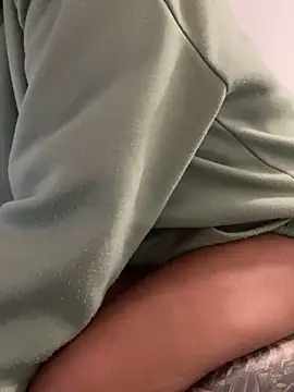 Snapshot of ScarlettMadii chatting on December 8, 6:28 pm ScarlettMadii online show from December 8, 6:28 pm