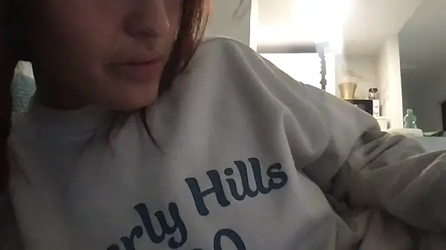 Snapshot of ScarlettMadii chatting on January 16, 2:30 pm ScarlettMadii online show from January 16, 2:30 pm