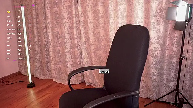 Snapshot of Hoot_owl_cb chatting on February 13, 9:49 am Hoot owl cb online show from February 13, 9:49 am